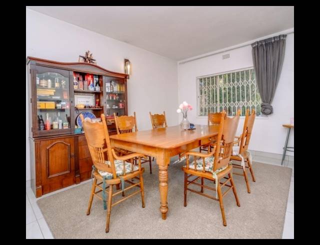 2 BEDROOM APARTMENT FOR SALE IN SANDOWN